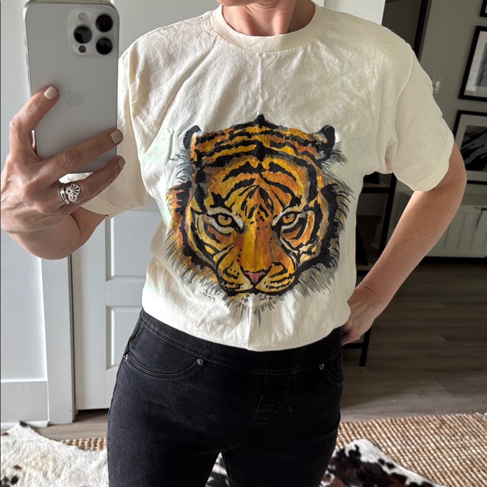 Tiger Graphic Cream T-Shirt